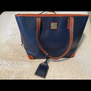 Dooney and Bourke toteBarely used. Great condition